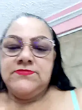 mommy cute online show from 09.13.25