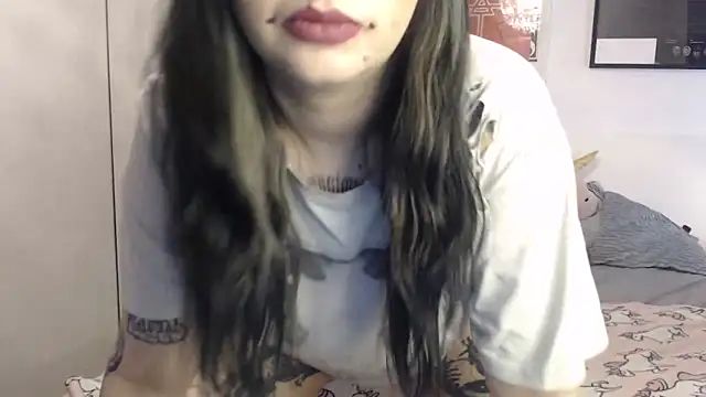 Snapshot of Lunastazja chatting on 03.13.25 Lunastazja online show from 03.13.25