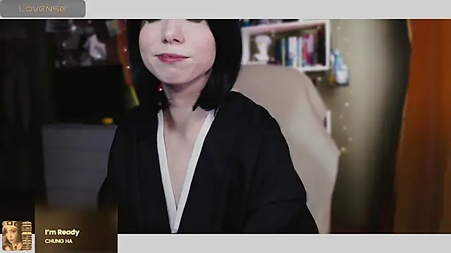 freya sunny online show from 02.17.25