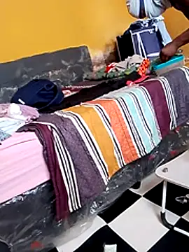 LULE37587001 online show from 11.28.25