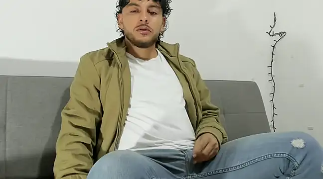 tuyo1995 online show from 01.25.25