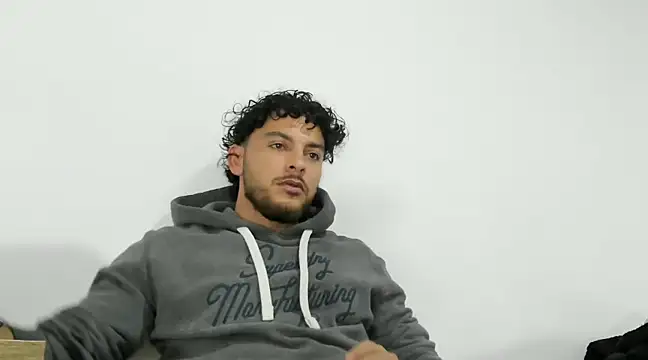 tuyo1995 online show from 02.02.25