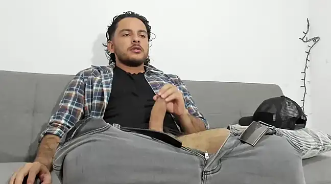 tuyo1995 online show from 03.03.25