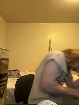 Snapshot of trippyski chatting on 03.12.25 trippyski online show from 03.12.25