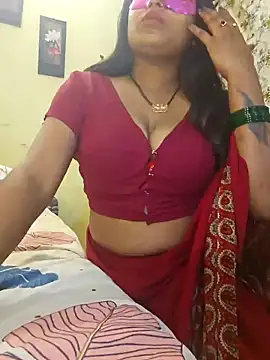 Snapshot of Queen_Anushka69 chatting on 12.17.24 Queen Anushka69 online show from 12.17.24