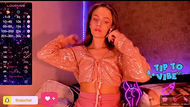 Snapshot of madina_taher chatting on 12.18.24 madina taher online show from 12.18.24