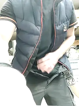 Snapshot of Xcoquinx chatting on 02.19.25 Xcoquinx online show from 02.19.25