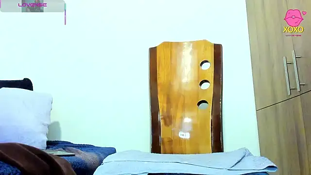 Bessie32 online show from 02.24.26