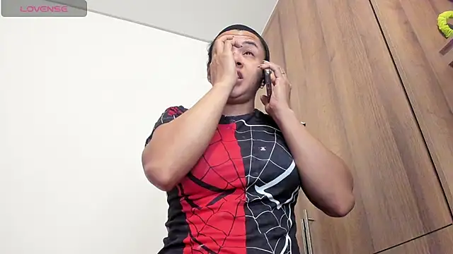 Bessie32 online show from 04.11.26