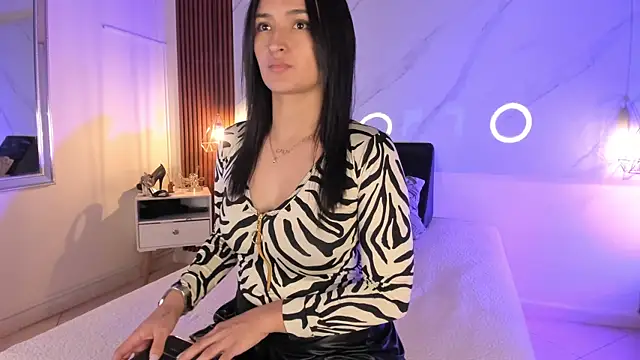 Gin Zc online show from 12.20.24