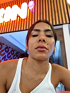 Doll Loren online show from 01.06.26