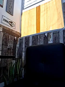 Snapshot of Doll_Loren chatting on 05.23.26 Doll Loren online show from 05.23.26