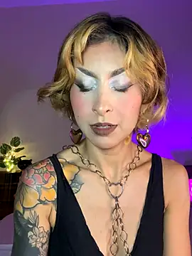 Cinamoonn online show from 10.07.25