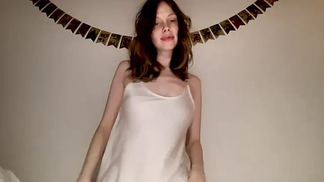 Nikki Mimimi online show from 12.25.24