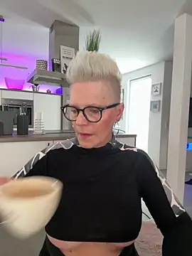 German Milf online show from 05.14.26