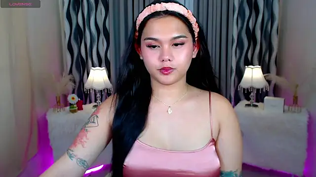 Snapshot of Ella_Fantasiax chatting on 09.25.25 Ella Fantasiax online show from 09.25.25