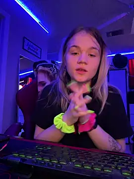 Cutiepiespanks online show from 03.17.25