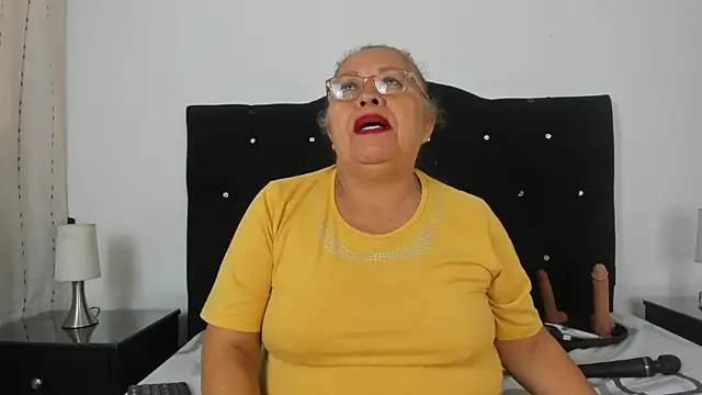 Keira Lennox online show from 11.15.25