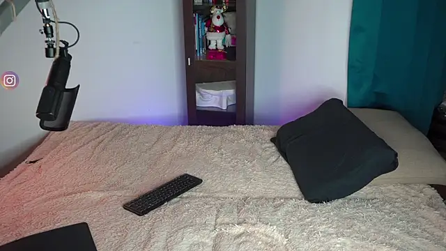 VIktorSecret online show from 12.27.24