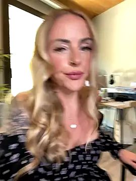 EmaSalis online show from 11.04.25