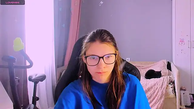 MollyLollipop online show from 04.11.26