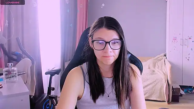 MollyLollipop online show from 04.20.26