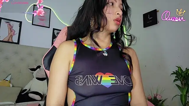 Snapshot of Sweet_baby_hellen chatting on 05.28.26 Sweet baby hellen online show from 05.28.26