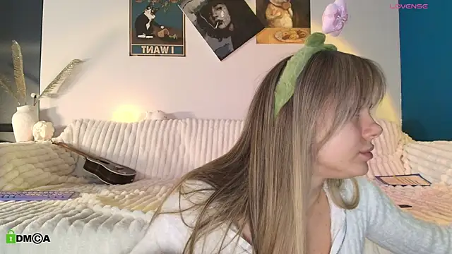 Kylie Desire online show from 12.20.25