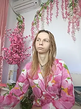 Snapshot of Bell_a_mi_ chatting on 07.26.26 Bell a mi online show from 07.26.26