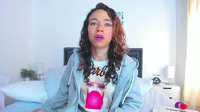 ZulyMichels online show from 01.30.25