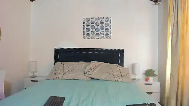 ZulyMichels online show from 12.22.25