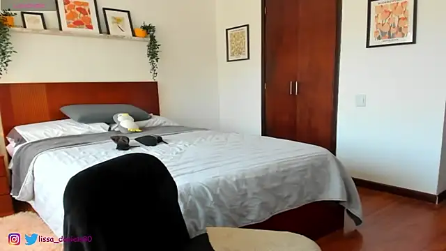 Lissa112 online show from 12.13.24