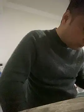 Snapshot of S00 chatting on 12.04.24 S00 online show from 12.04.24