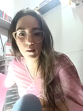 Snapshot of levana1 chatting on 01.04.25 levana1 online show from 01.04.25