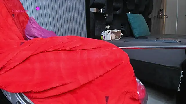 Snapshot of levana1 chatting on 09.11.25 levana1 online show from 09.11.25