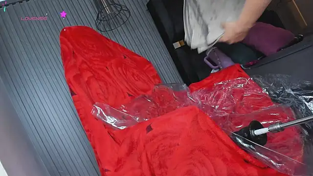 Snapshot of levana1 chatting on 09.29.25 levana1 online show from 09.29.25