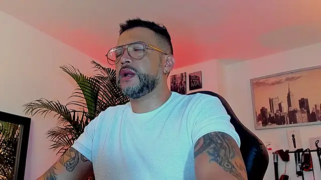 MrFrank tattoo online show from 12.02.24