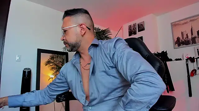 MrFrank tattoo online show from 12.18.24