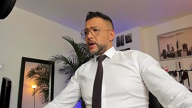 MrFrank tattoo online show from 01.22.25