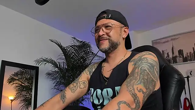 MrFrank tattoo online show from 01.29.25