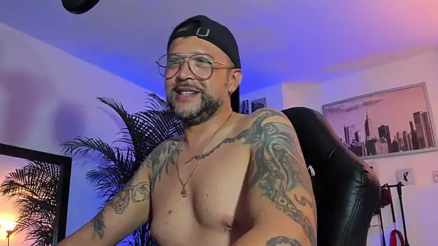 MrFrank tattoo online show from 01.30.25