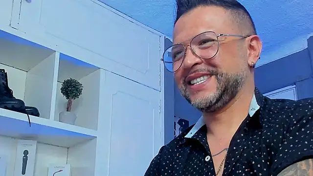 MrFrank tattoo online show from 03.05.25