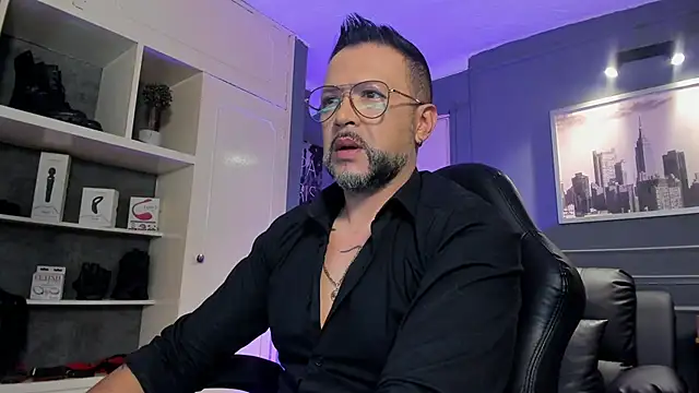 MrFrank tattoo online show from 09.16.25