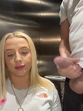 Strongqueen online show from 01.11.25