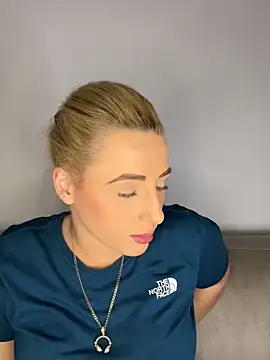 Strongqueen online show from 01.23.25