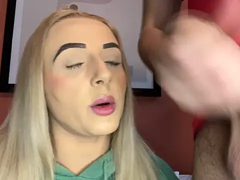 Strongqueen online show from 02.23.25