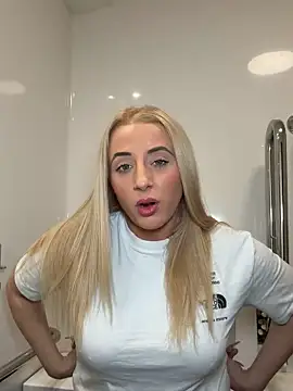 Strongqueen online show from 04.18.26