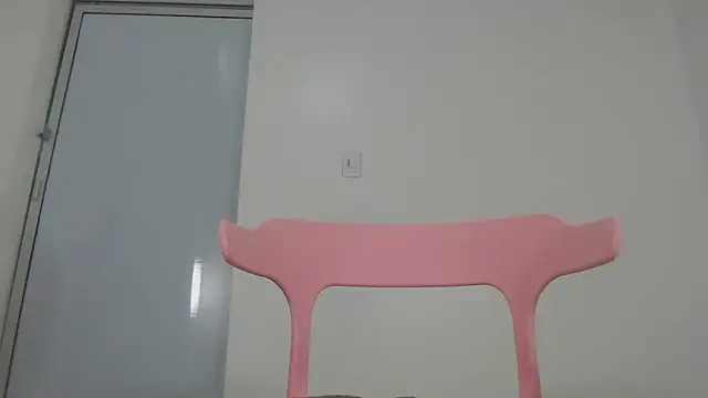 Upskirt Squirt96 online show from 03.04.25