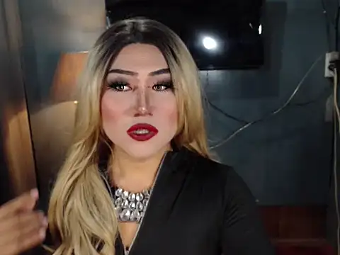 BlackAlison online show from 04.12.26