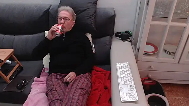 Nudelschwanz online show from 02.22.25